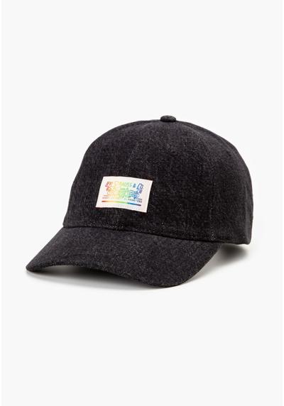 Кепка PRIDE ESSENTIAL UNISEX