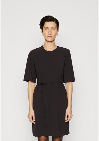 Платье STRUCTURE MINI SHIFT DRESS