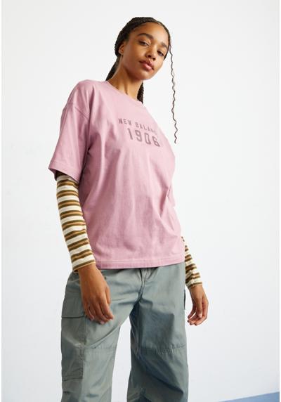 Футболка ICONIC COLLEGIATE OVERSIZED