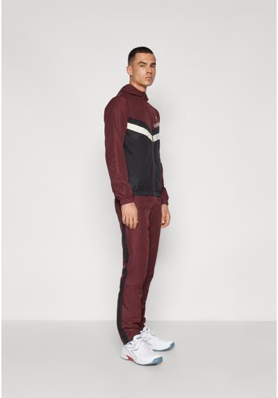 Спортивный костюм TRACKSUITS SET