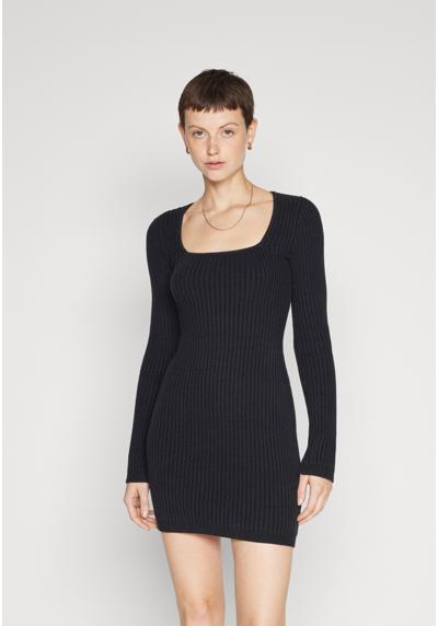 Трикотажное платье SWEATER DRESS