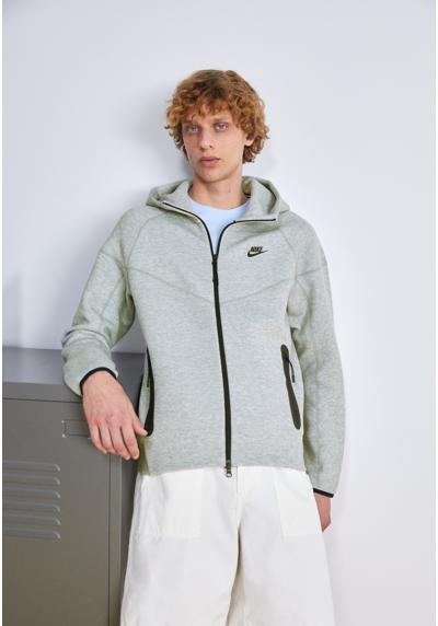 Флисовая куртка TECH FLEECE