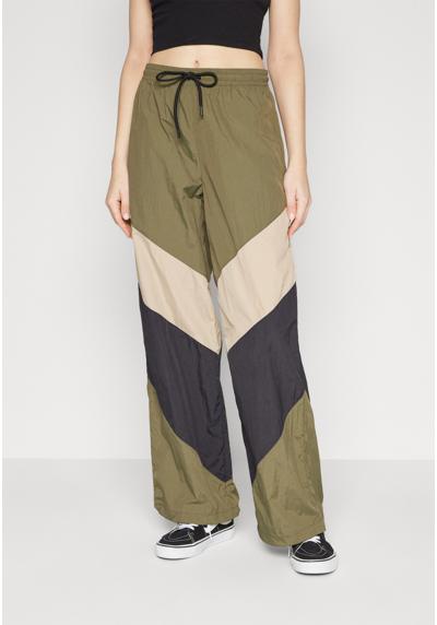 Брюки ONLJOSEPHINE PANT