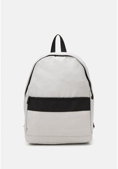 Рюкзак CLASSIC BACKPACK