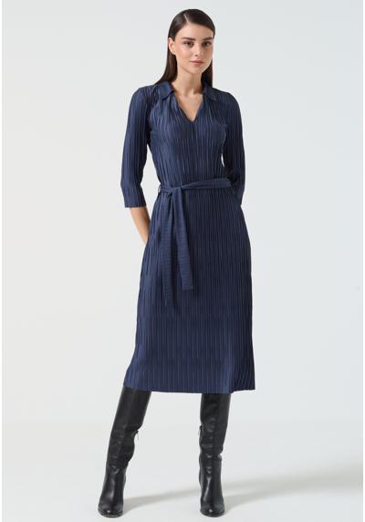 Платье STRAIGHT FIT V NECK THREE QUARTER SLEEVED PLEATED DRESS