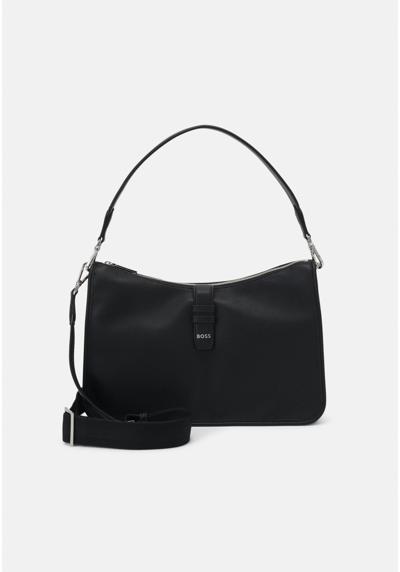 Сумка MADDIE SHOULDER BAG